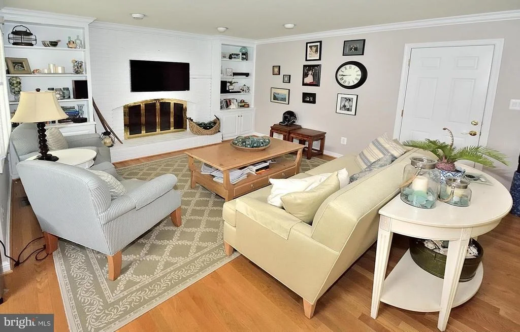 Photo of 6281 DUNAWAY COURT