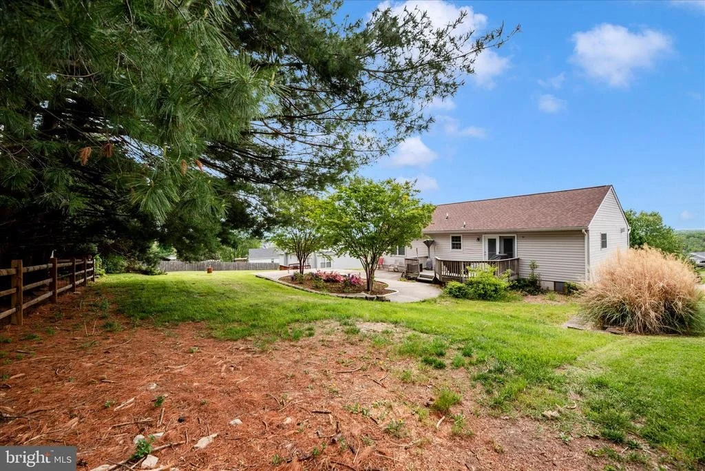 Photo of 127 SUNHIGH DRIVE