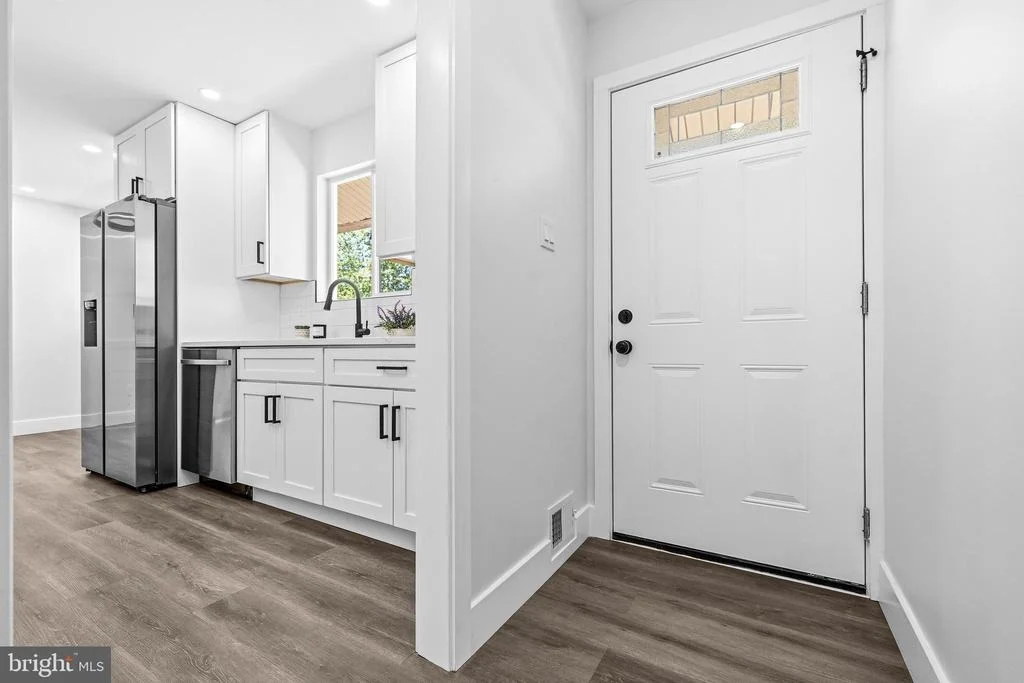 Photo of 4501 APPLE TREE DRIVE