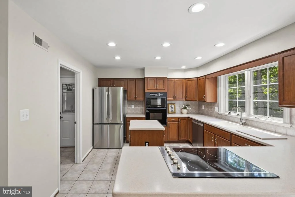 Photo of 9127 SCOTT STREET