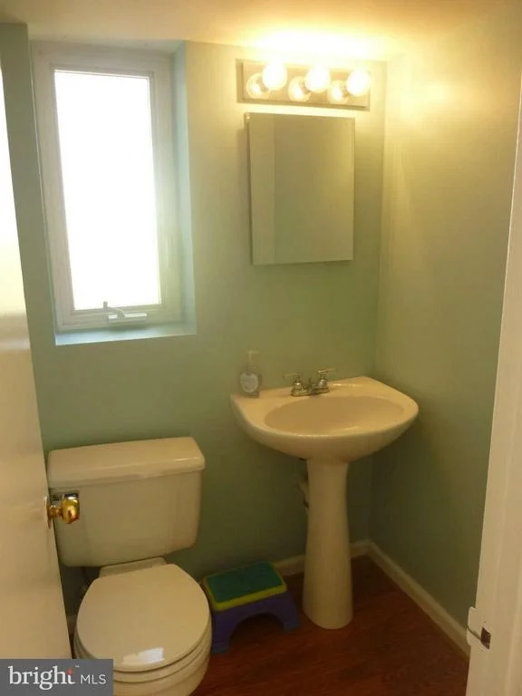 Photo of 11404 LUND PLACE
