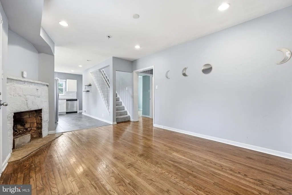 Photo of 6515 GATEWAY BOULEVARD
