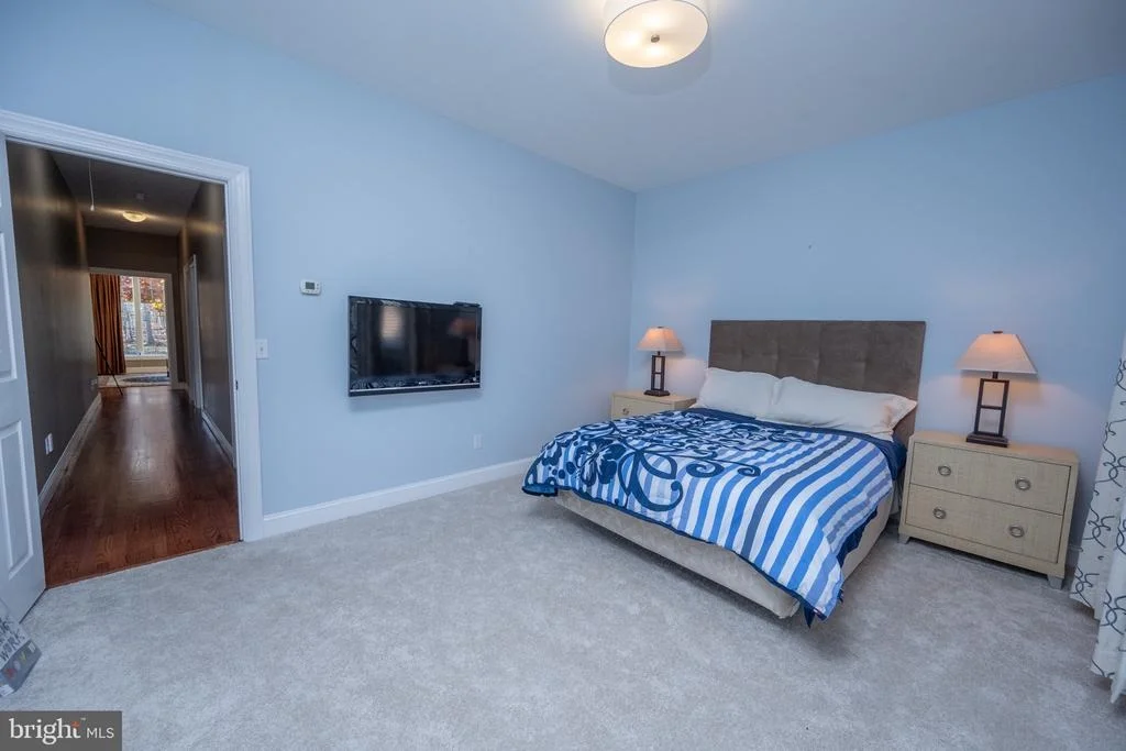 Photo of 1001 SUTTER LANE