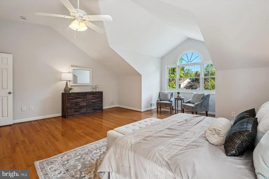 Photo of 19802 SHADY BROOK WAY
