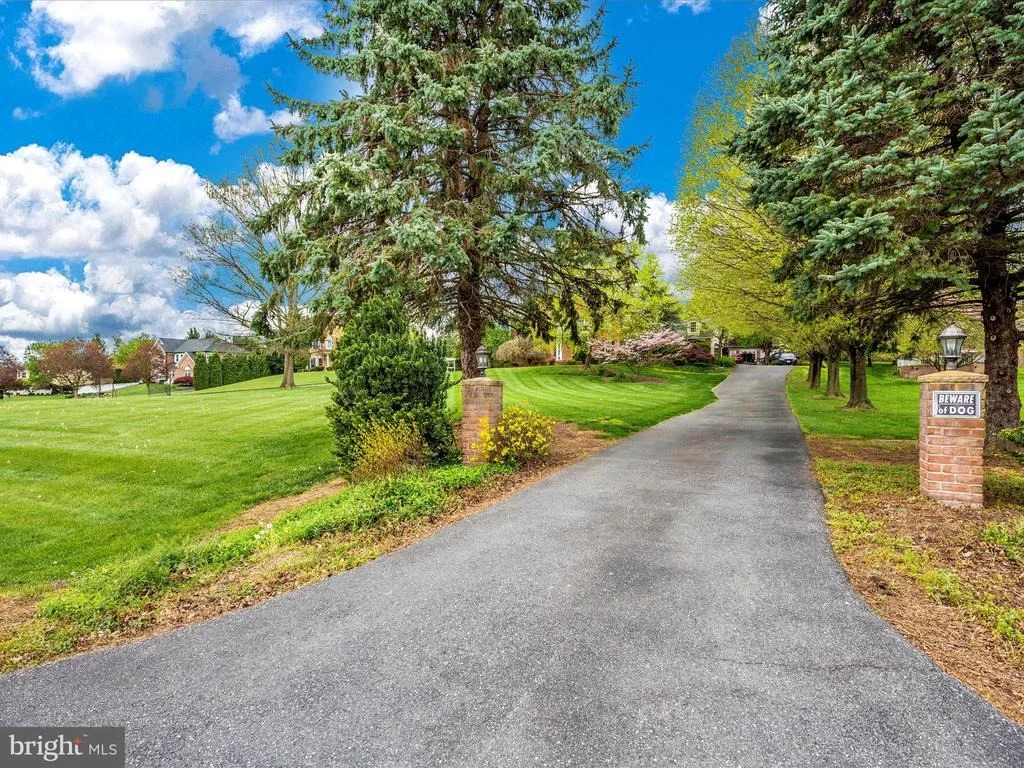 Photo of 6100 EDMONT DRIVE
