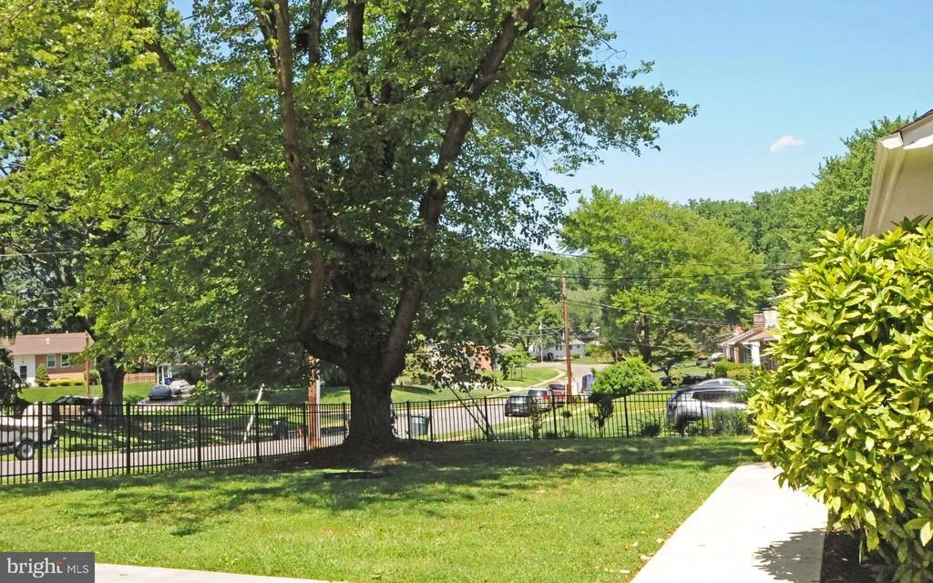 Photo of 7505 LONG PINE DRIVE