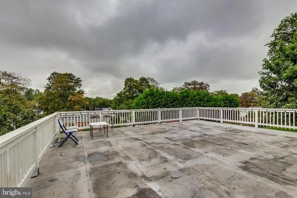Photo of 13304 DAUPHINE STREET