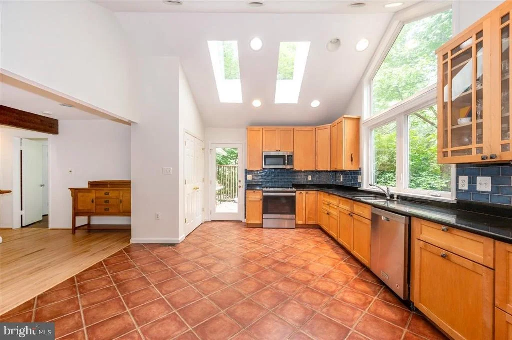 Photo of 9441 HOLBROOK