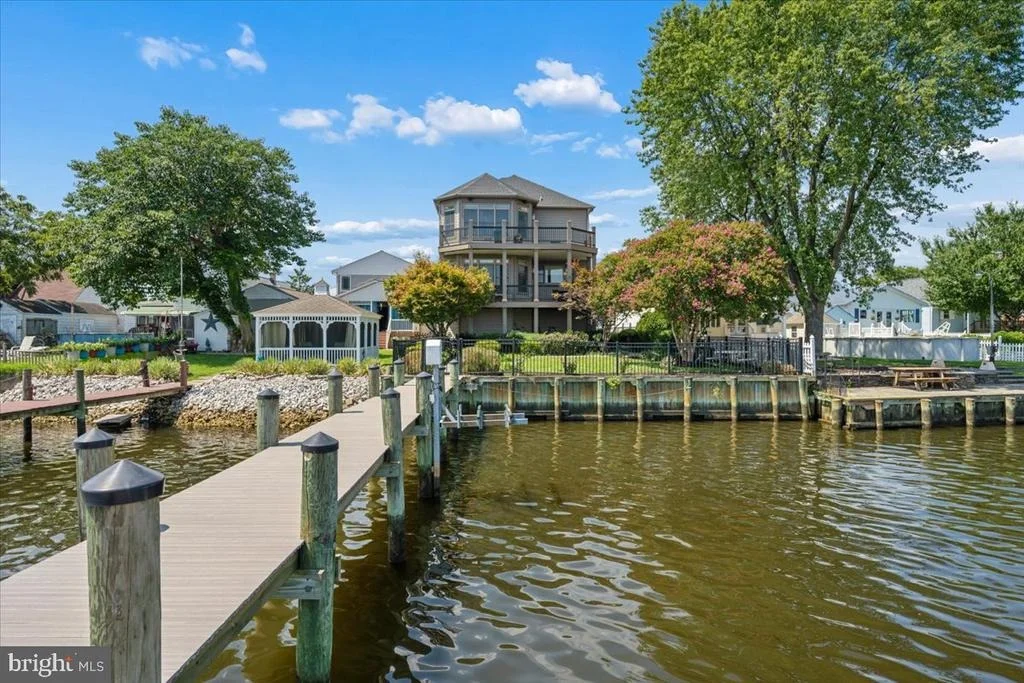 Photo of 109 BAYSIDE DRIVE