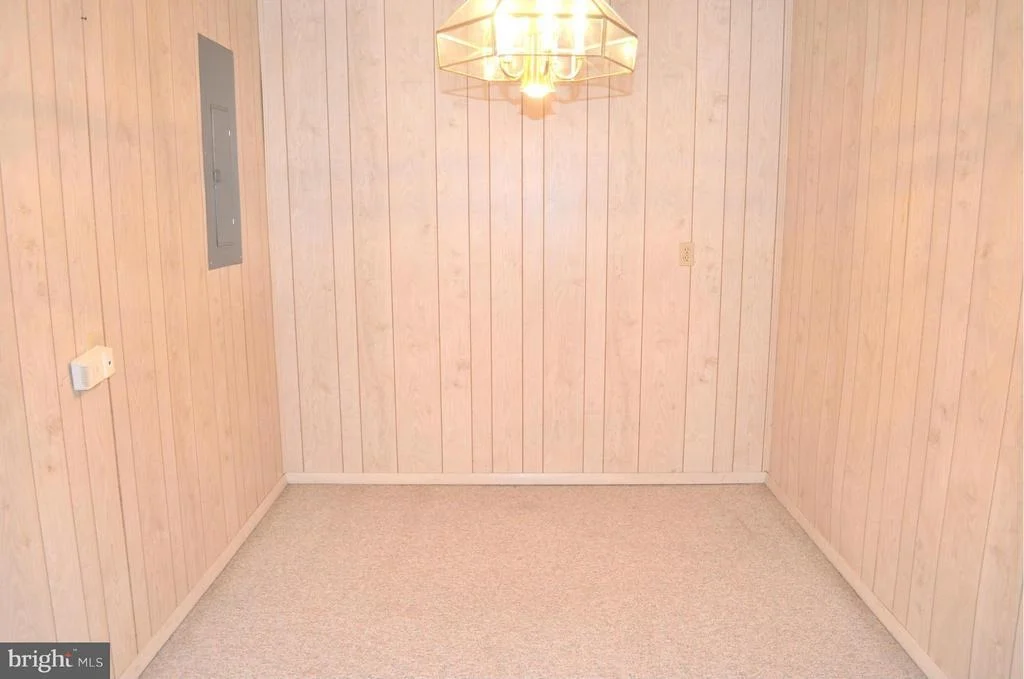Photo of 8907 YORKSHIRE LANE