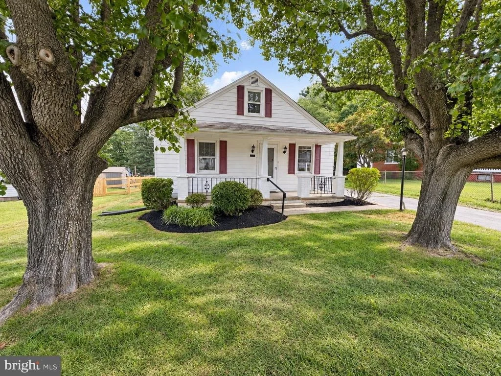 Photo of 8921 YELLOW SPRINGS ROAD