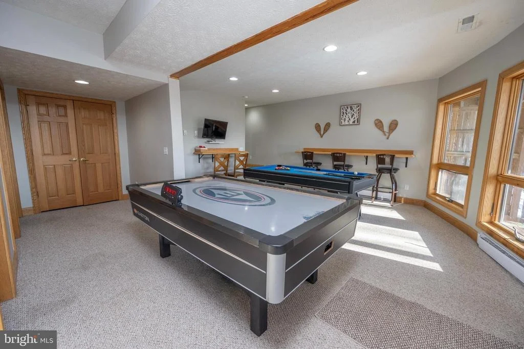 Photo of 723 PINNACLE DRIVE