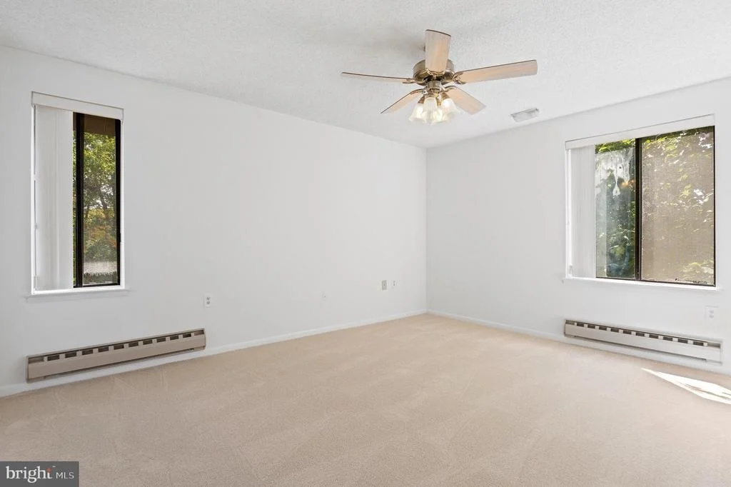 Photo of Unit 863E at 15301 PINE ORCHARD DRIVE