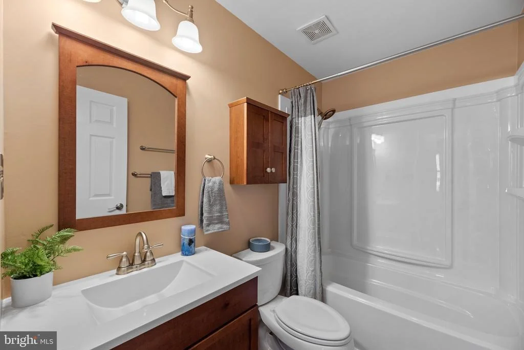 Photo of 1071 OMAR DRIVE