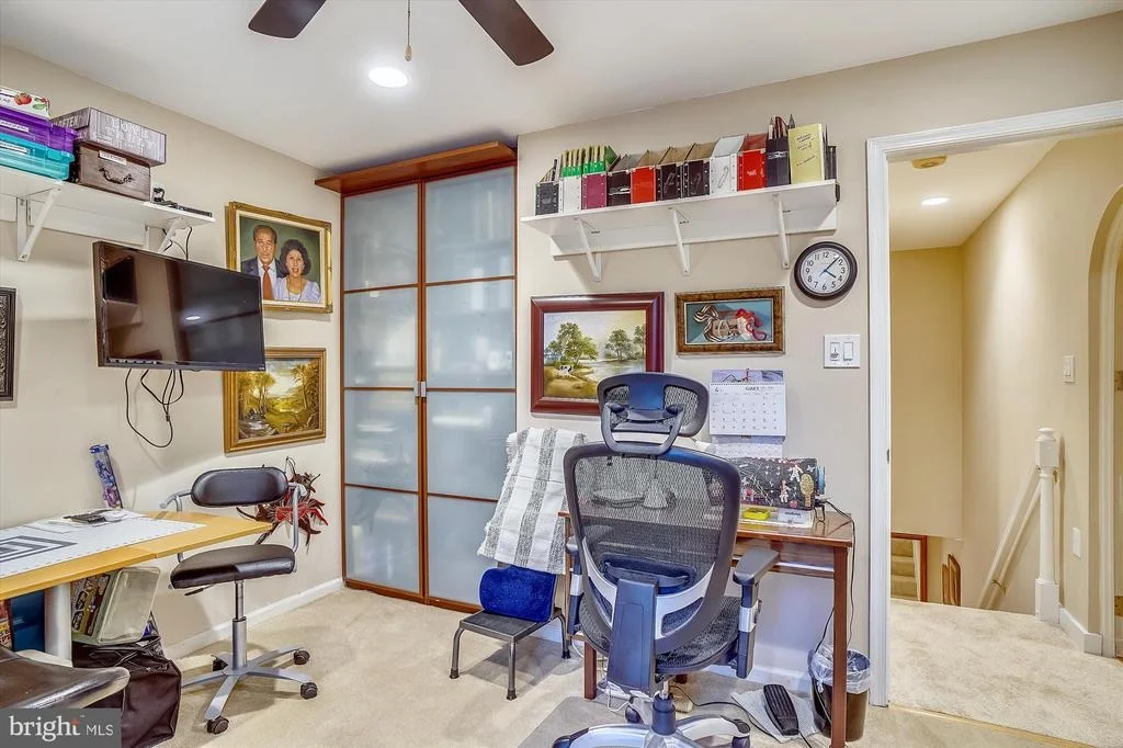 Photo of 2410 HENSLOWE DRIVE