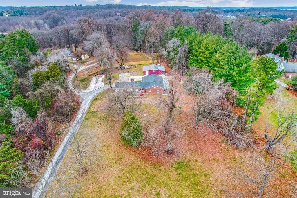 Photo of 307 CROWL ROAD