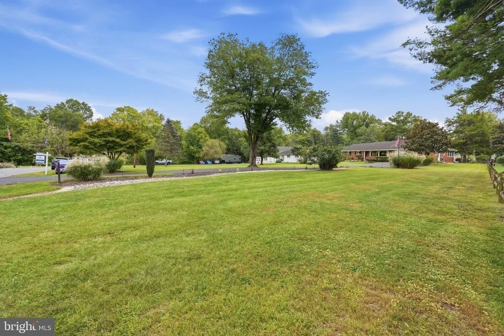 Photo of 19598 YOUNGS CLIFF ROAD