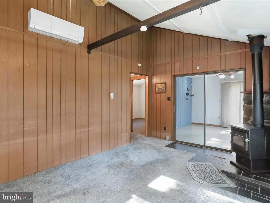 Photo of 867 MASON ROAD