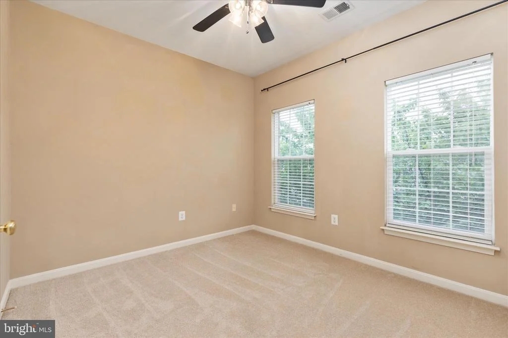 Photo of 660 BEEHIVE WAY