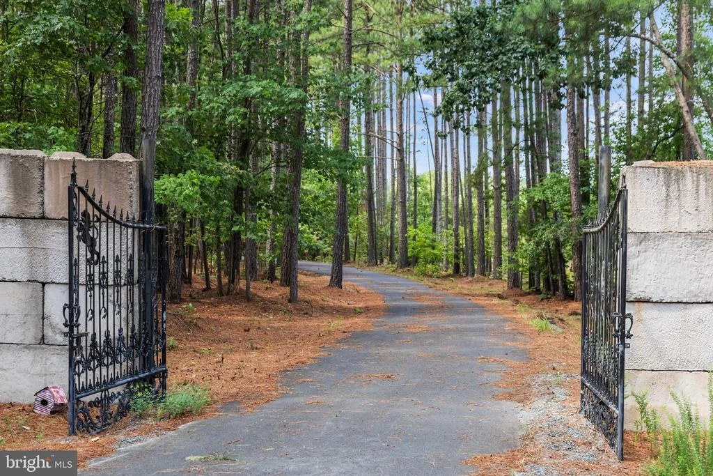 Photo of 362 DELL PERKINS ROAD