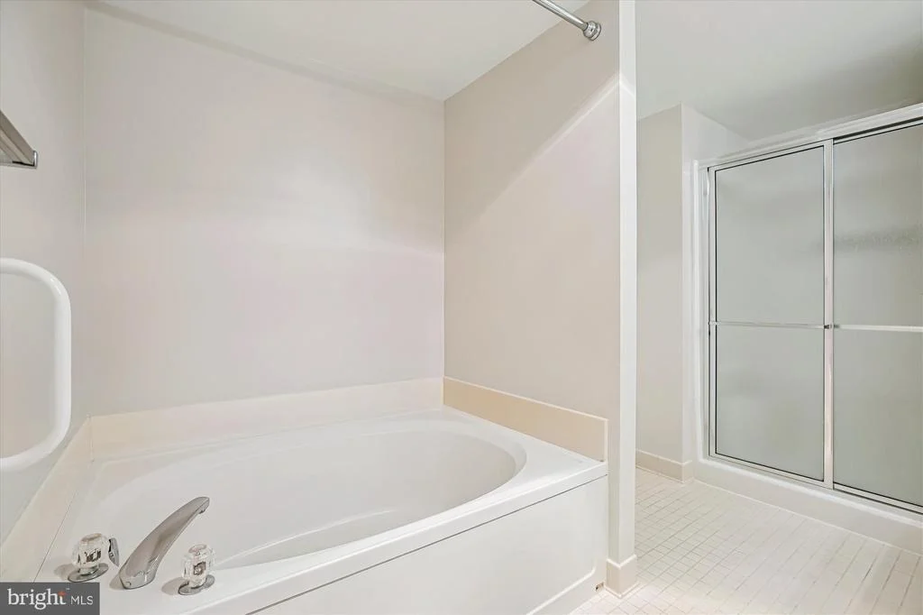 Photo of Unit 315 at 14809 PENNFIELD CIRCLE