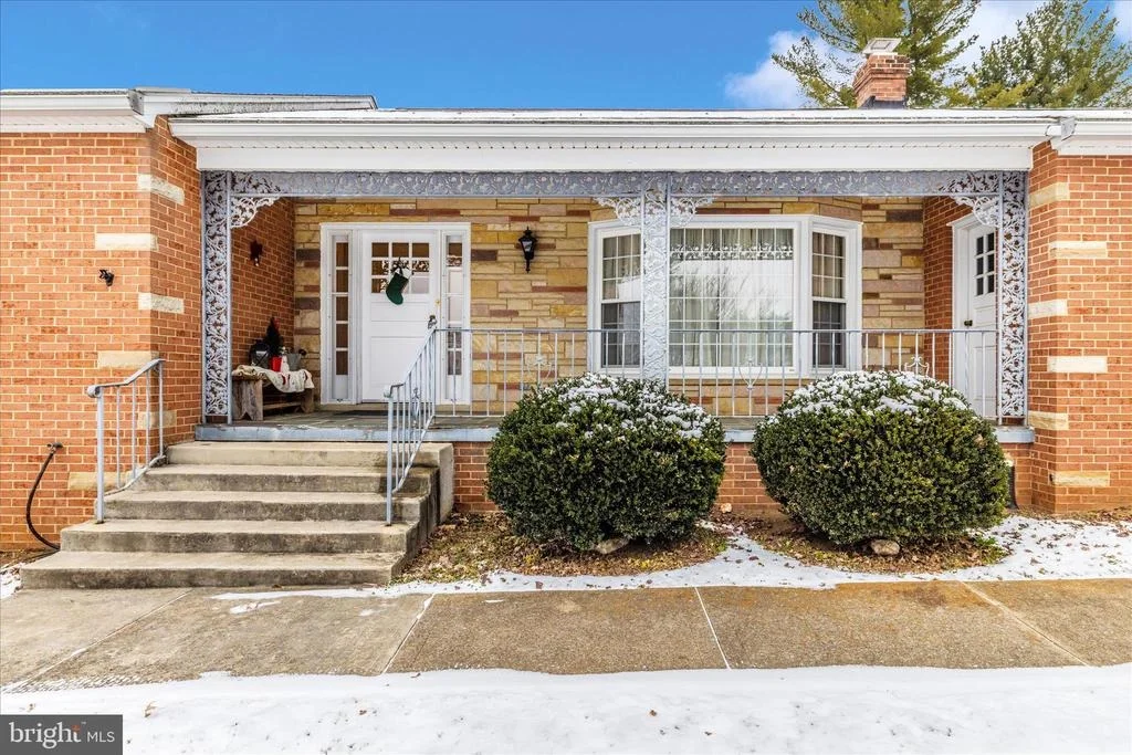 Photo of 215 BROAD STREET