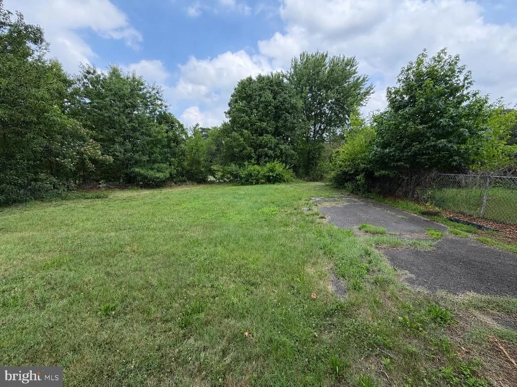 Photo of 9203 OX ROAD