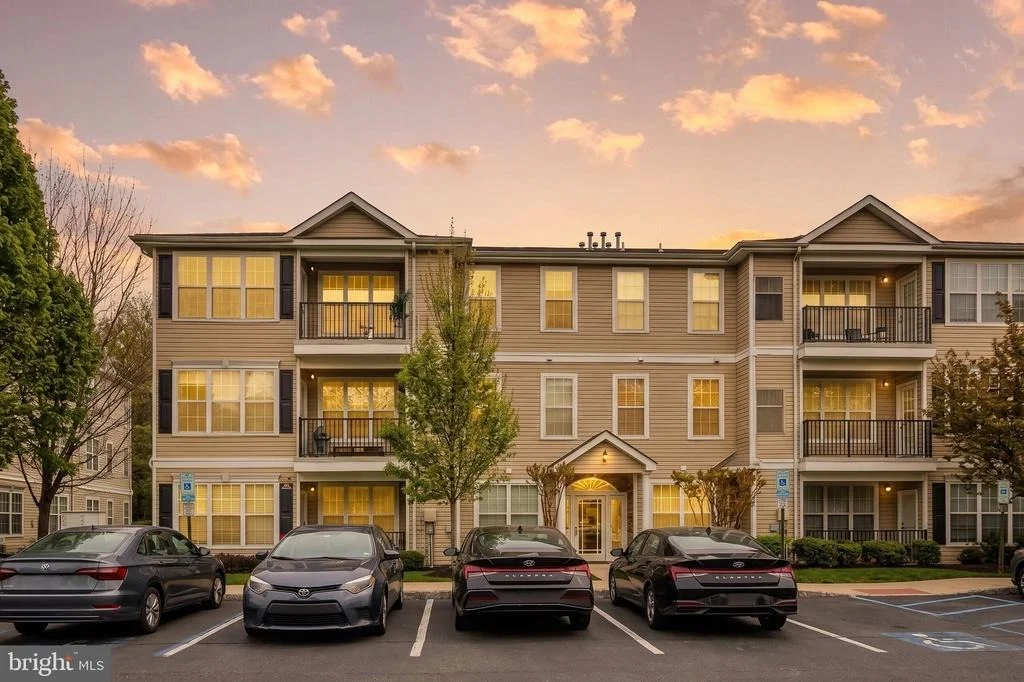 Photo of 121 KYLE WAY