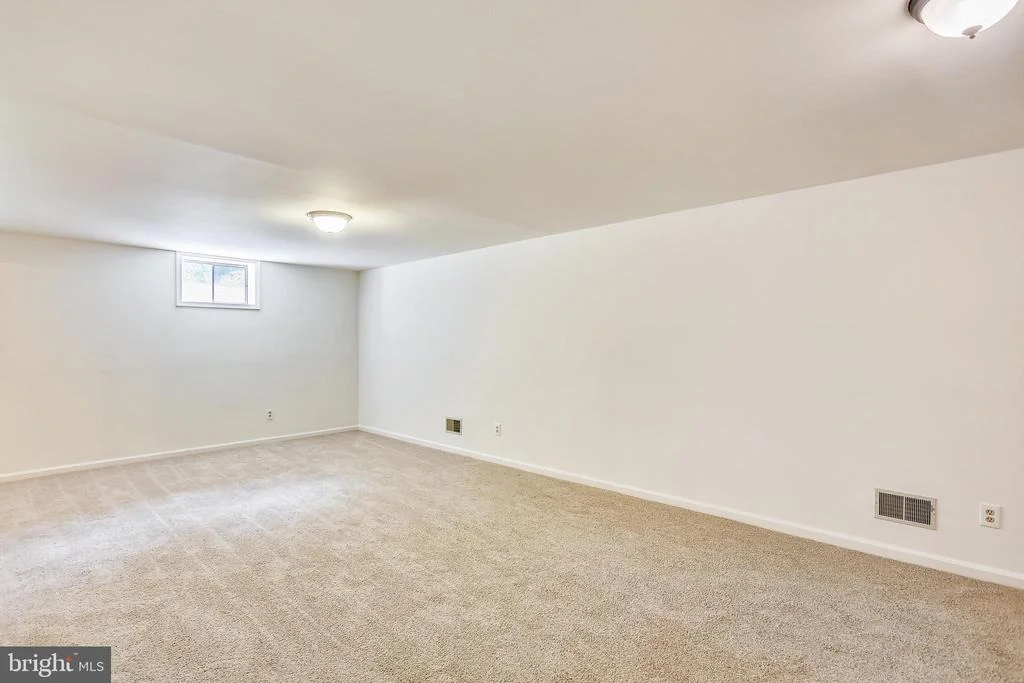 Photo of 8020 EXODUS DRIVE