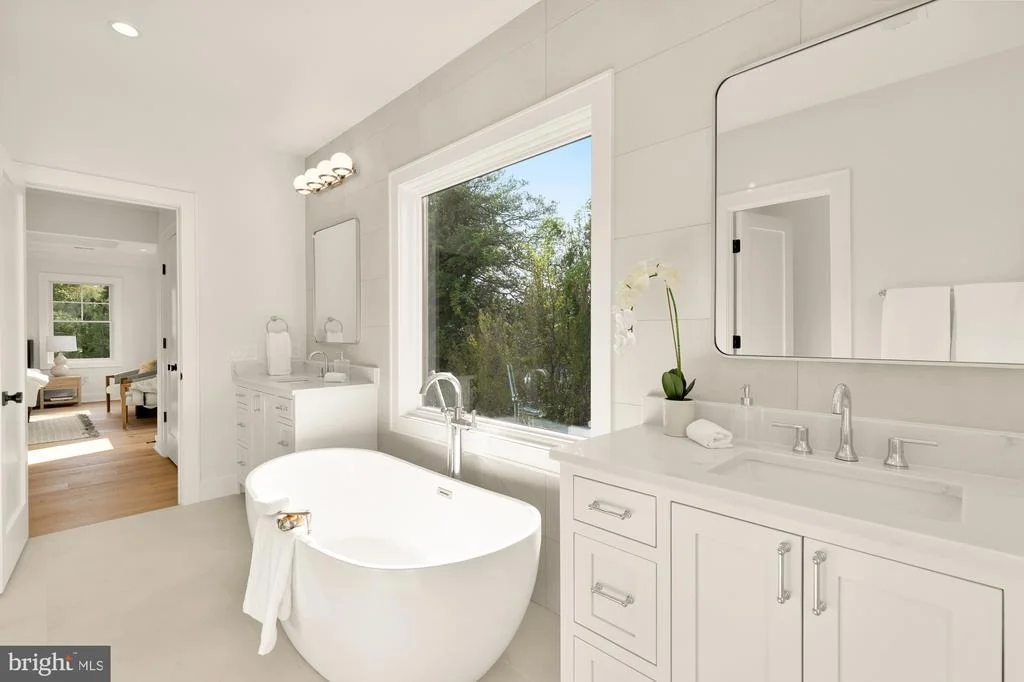 Photo of 9508 FOREST ROAD