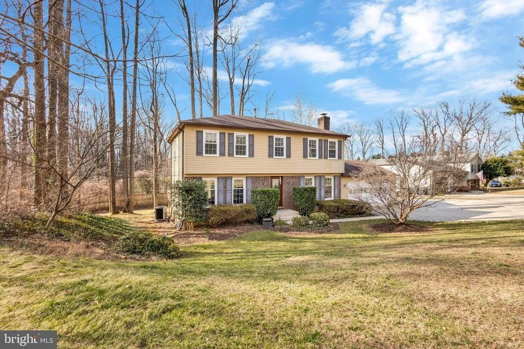 Photo of 6929 COLBURN DRIVE