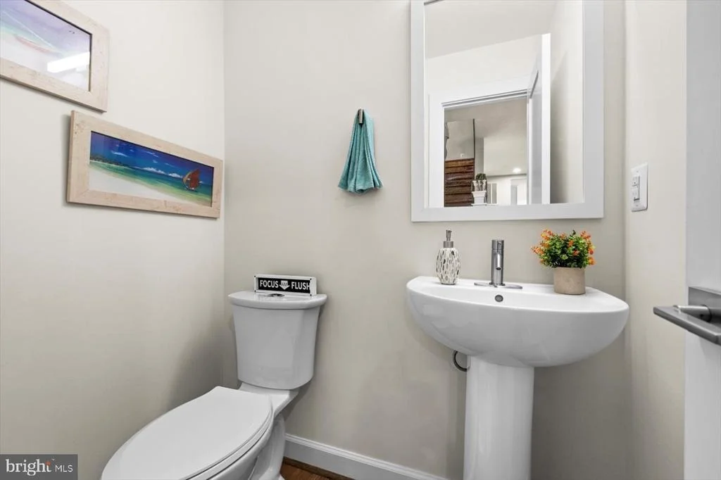 Photo of 537 MONTICELLO CIRCLE