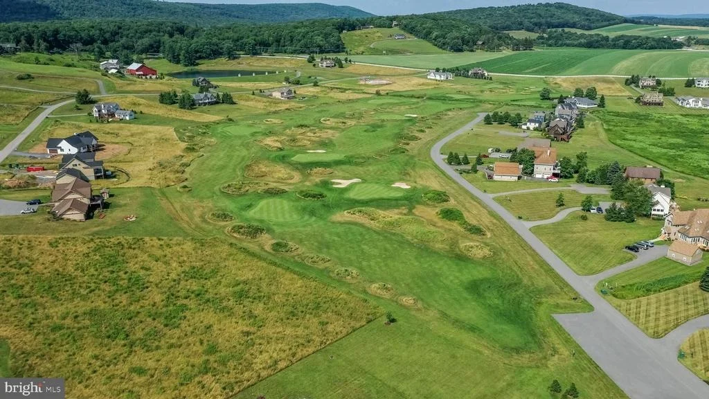Photo of 342 LAKEFRONT LINKS DRIVE