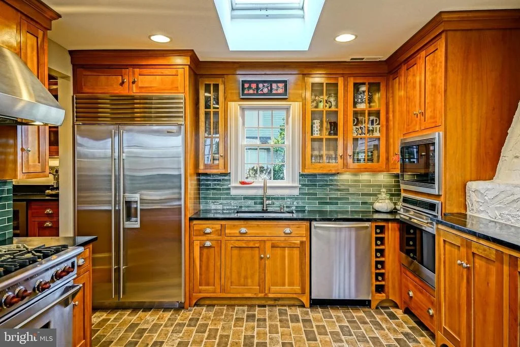Photo of 558 PILOTTOWN ROAD