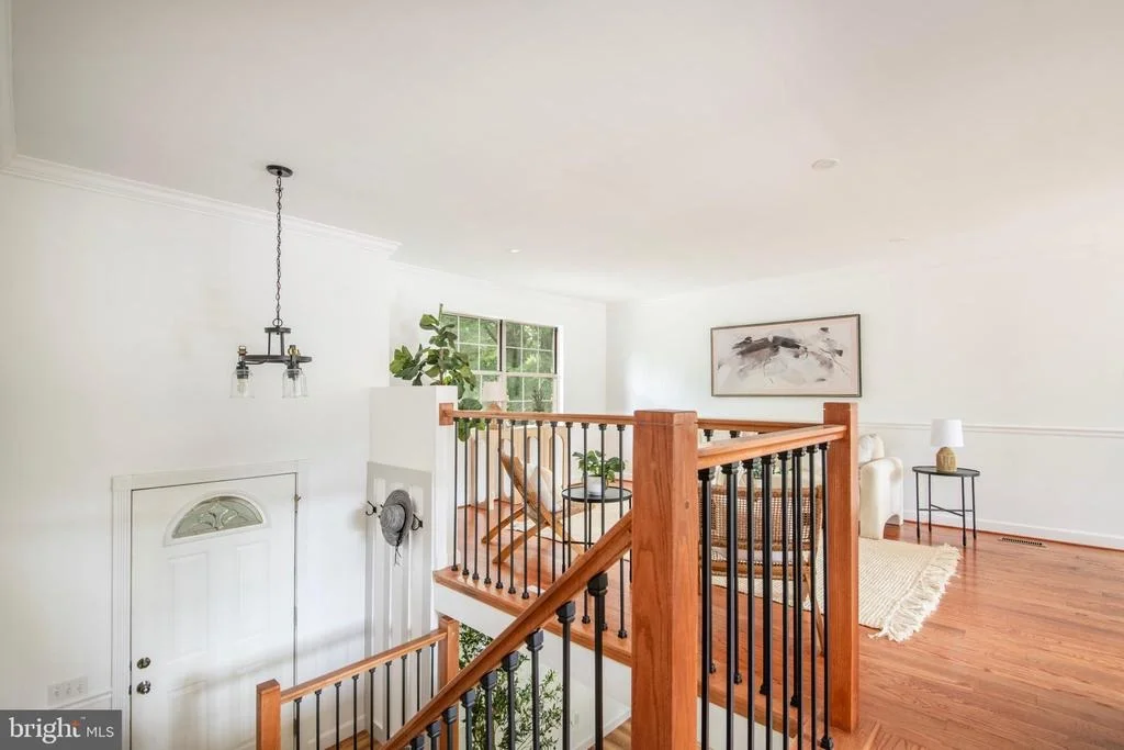 Photo of 1240 VIKING DRIVE N
