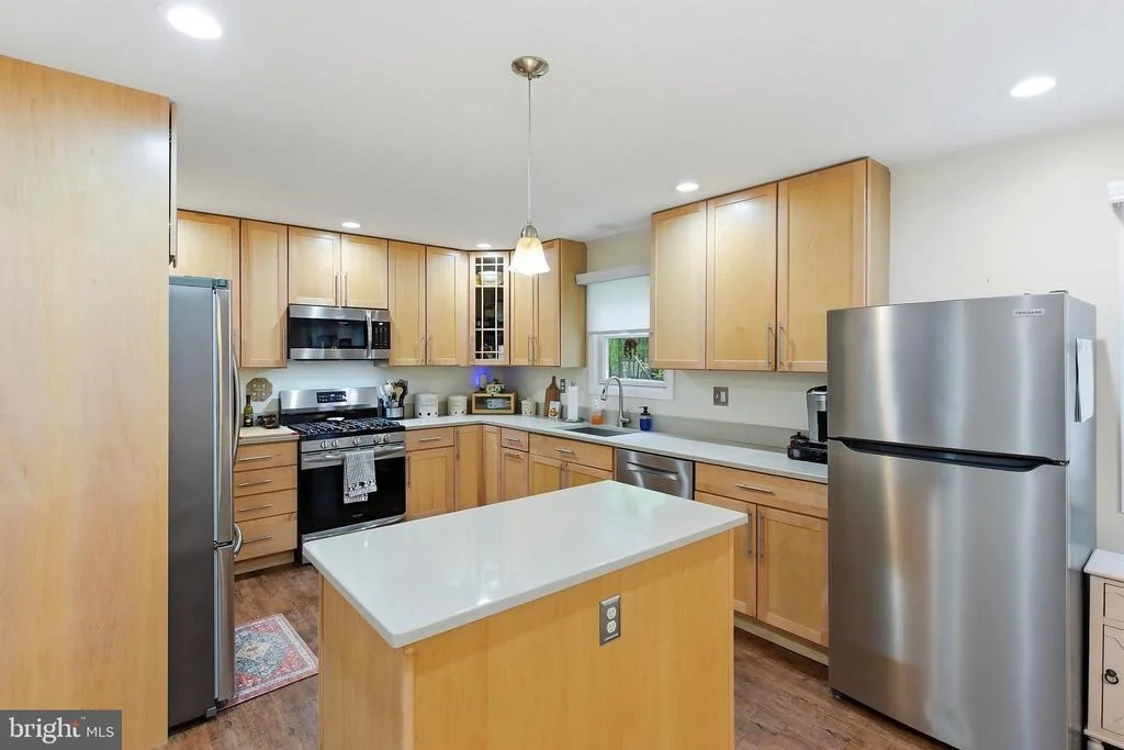 Photo of 33 RED OAK DRIVE