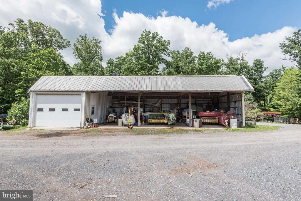 Photo of 16120 BARNESVILLE ROAD