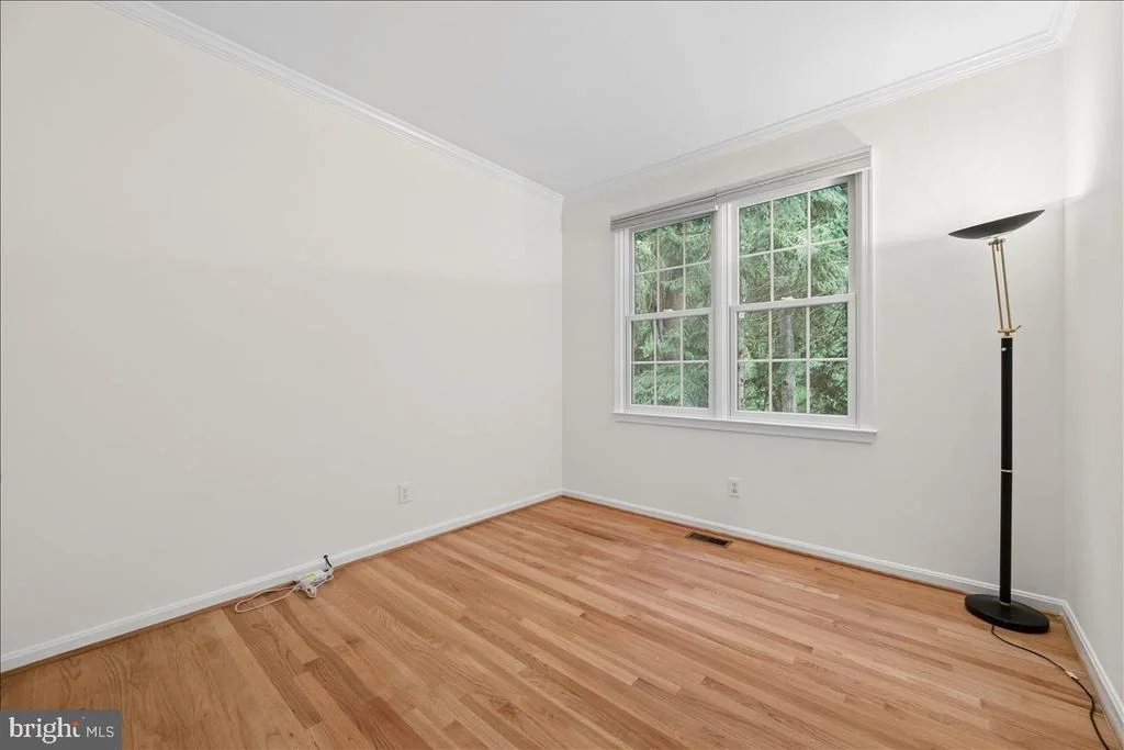 Photo of 18710 SEVERN ROAD