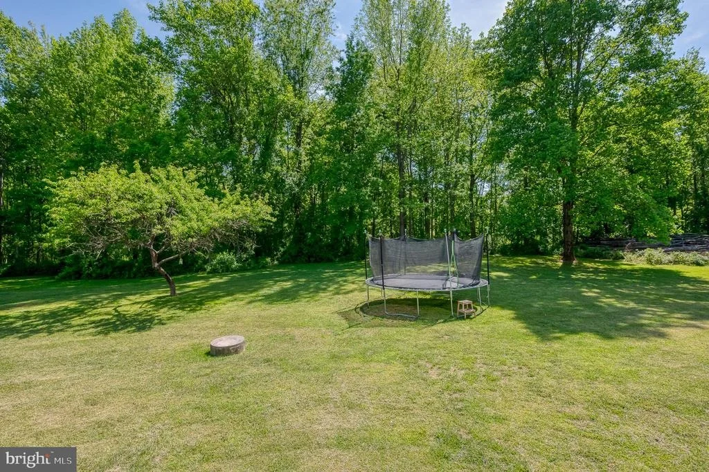 Photo of 2056 CHAPEL ROAD
