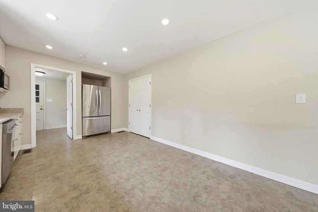 Photo of 5425 JEFFERSON BOULEVARD