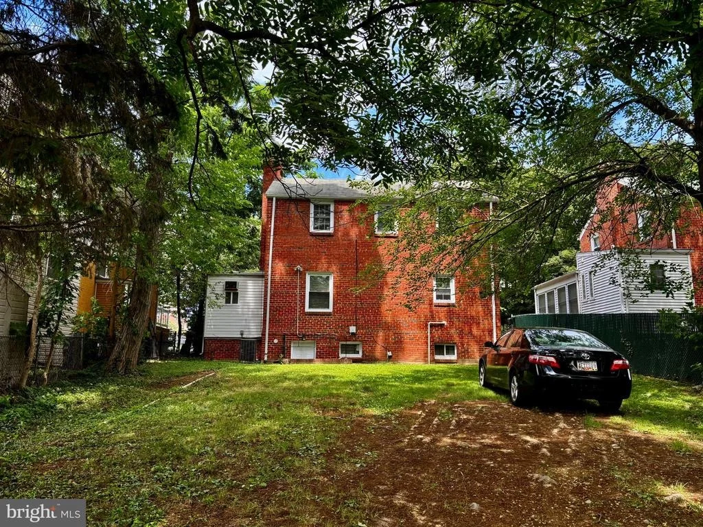 Photo of 8028 EASTERN AVENUE NW