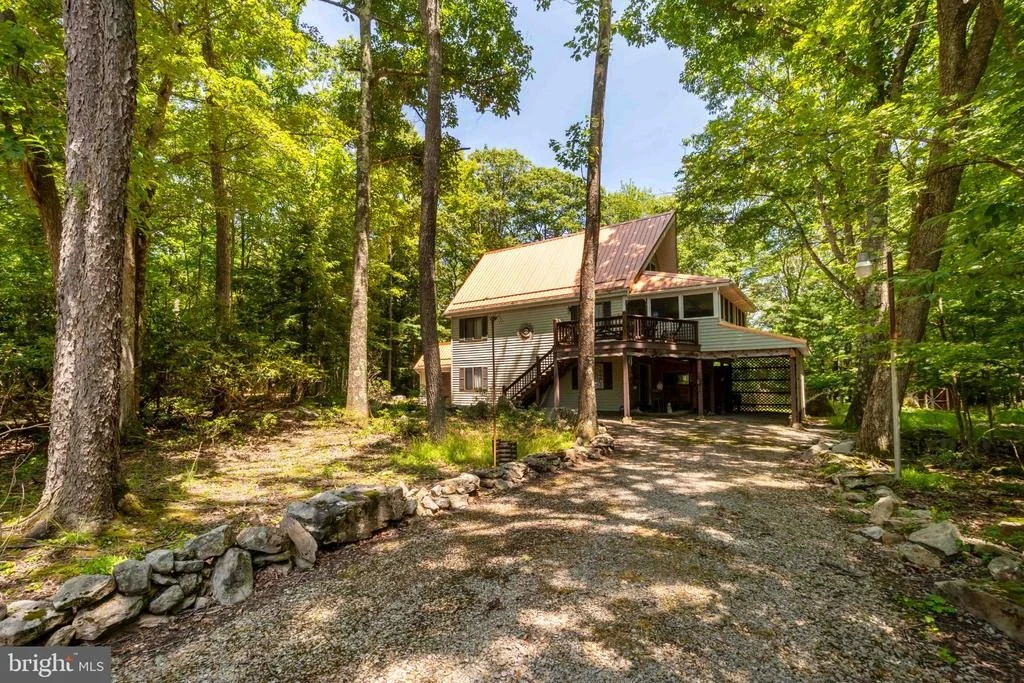 Photo of 961 CEDAR LANE