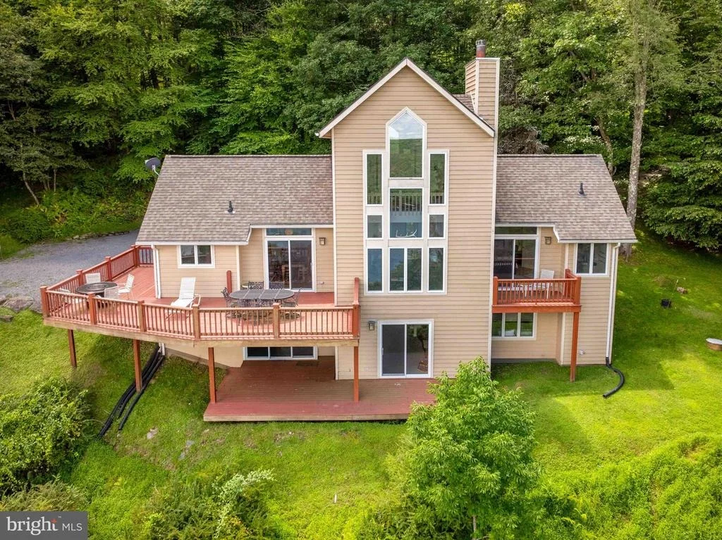 Photo of 164 GRANDVIEW DRIVE