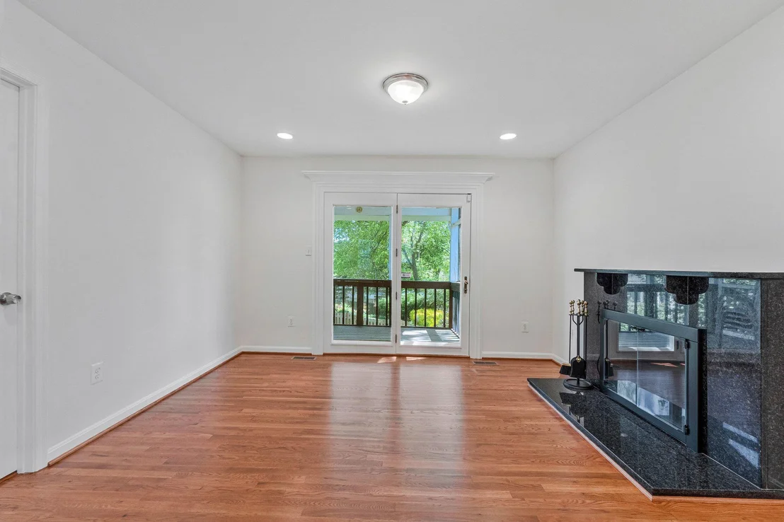 Photo of 3683 BLENHEIM BOULEVARD