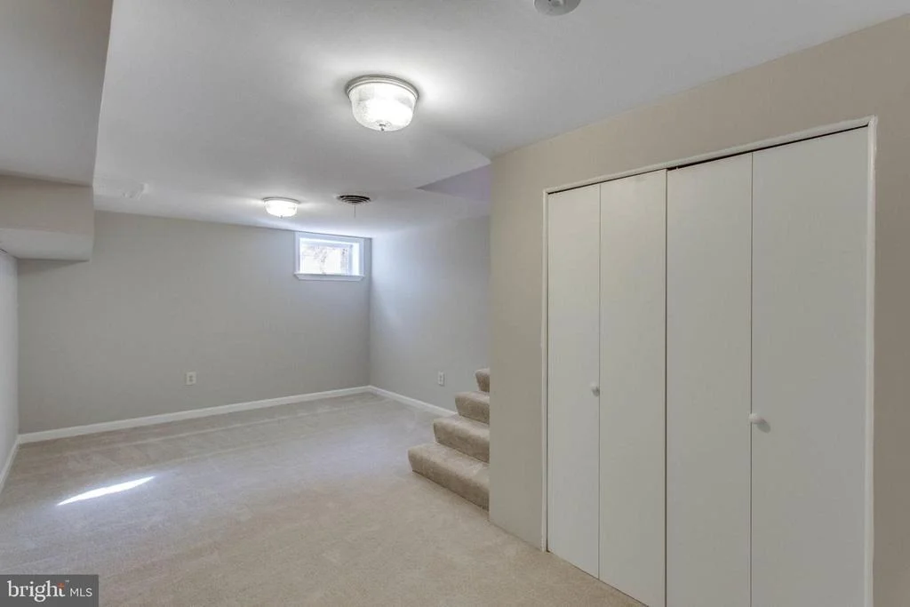 Photo of 10409 FOREST AVENUE