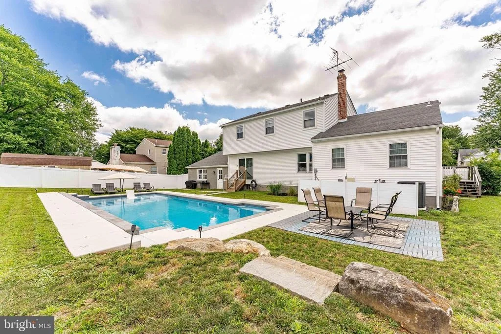 Photo of 20 WALNUT STREET