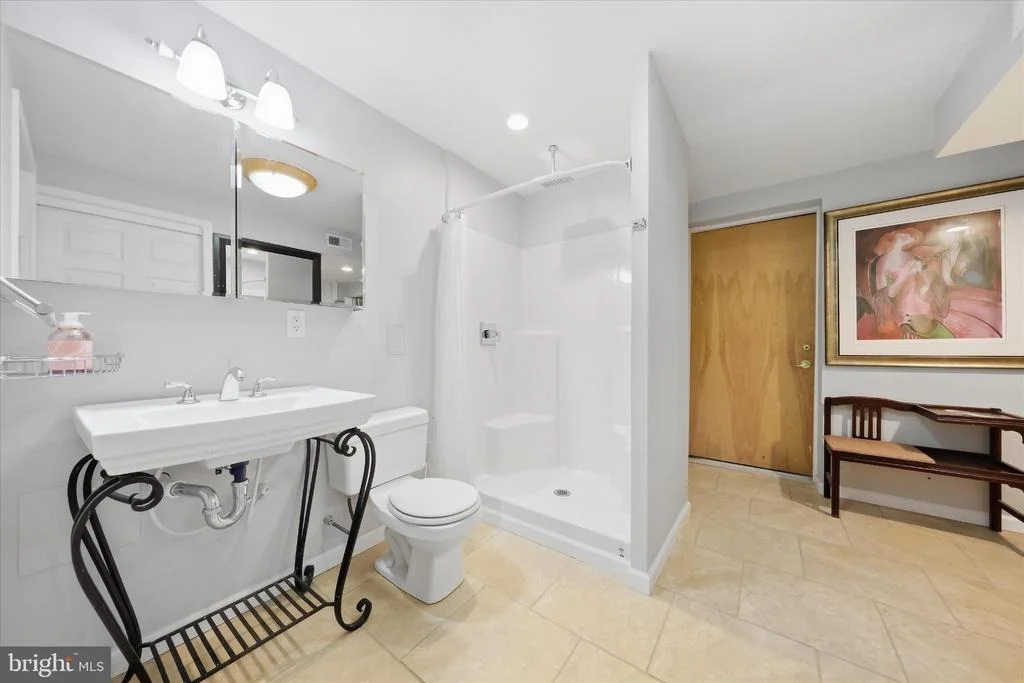 Photo of 9005 SHADYBROOK DRIVE