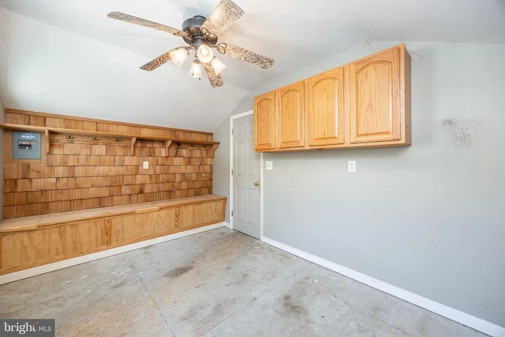 Photo of 22147 ROYAL OAK ROAD