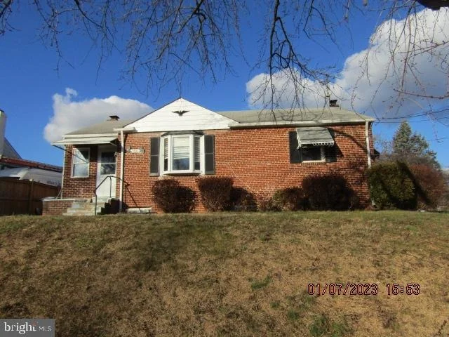 Photo of 3805 DELANO STREET