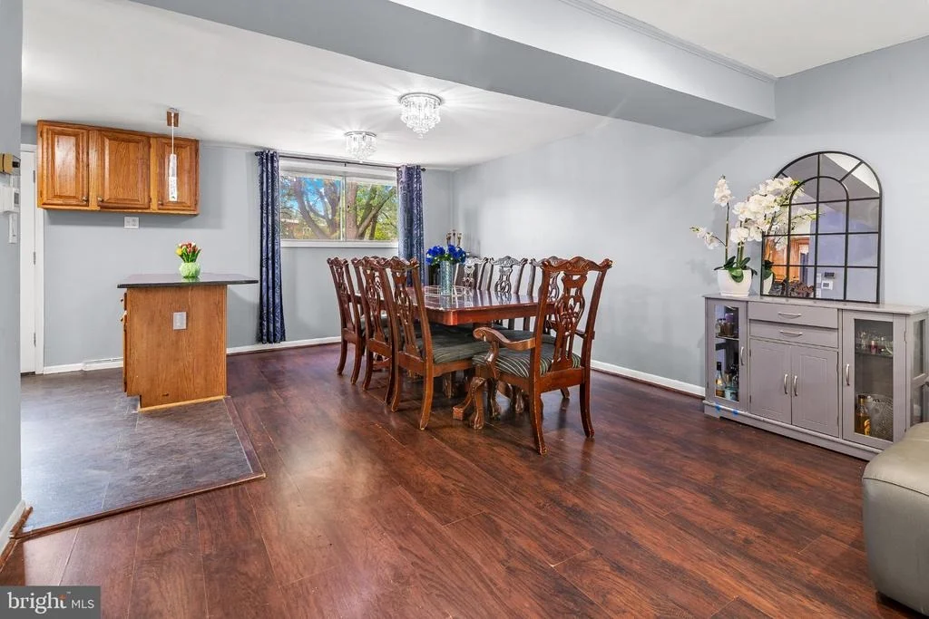 Photo of 2428 FOREST GREEN ROAD